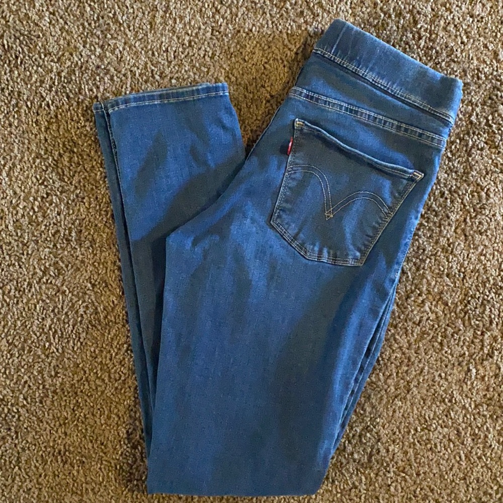 Levi pull on skinny